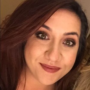 Meet your Posher, Janelle